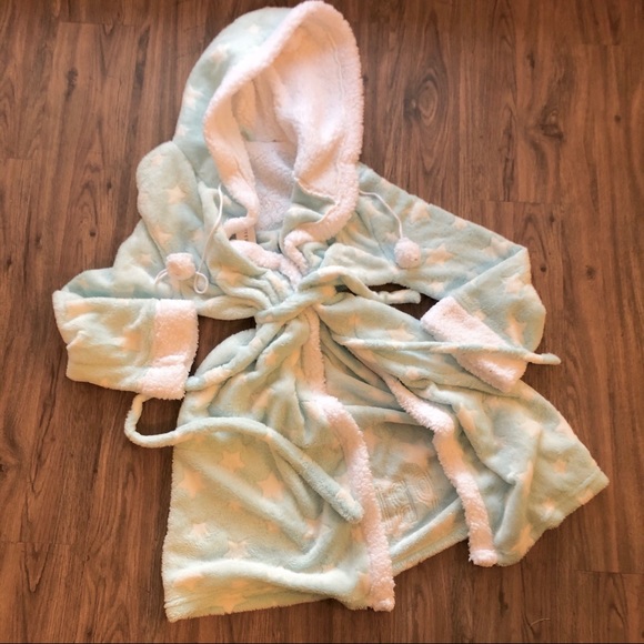 em&alfie Other - Em & Alfie Hooded Furry Robe